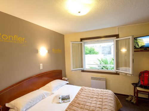 Standardzimmer „Fenster zum Hof“